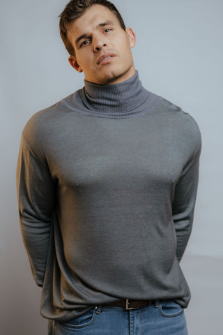 Lightweight Turtleneck Shirt