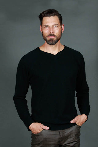 Men's v-neck cashmere sweater	 