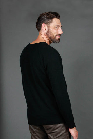 Men's v-neck cashmere sweater	 