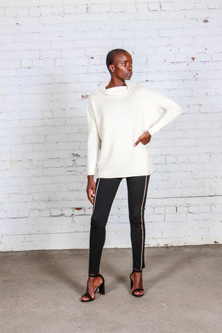 Women's Turtle Neck Cashmere Sweater - White